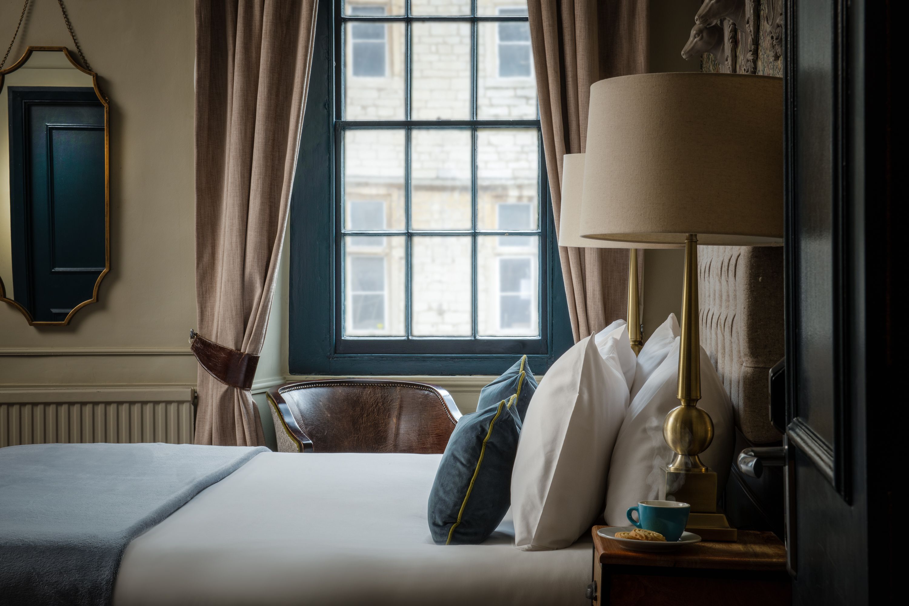 character room with view